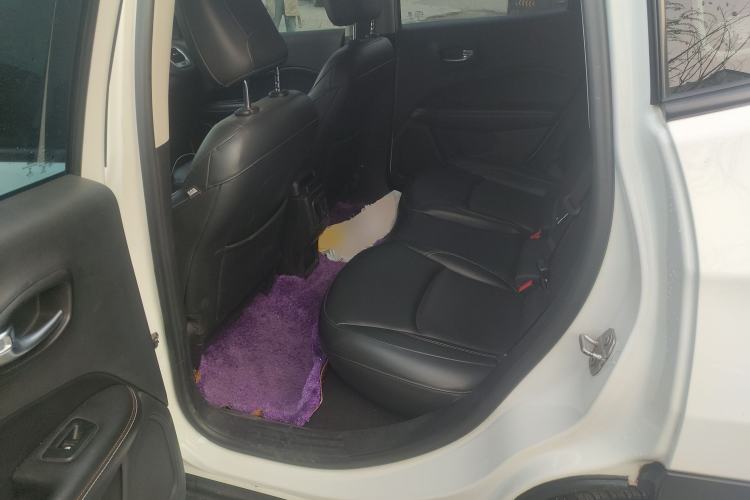 Used Jeep Compass 2017 200T Automatic Family Edition
