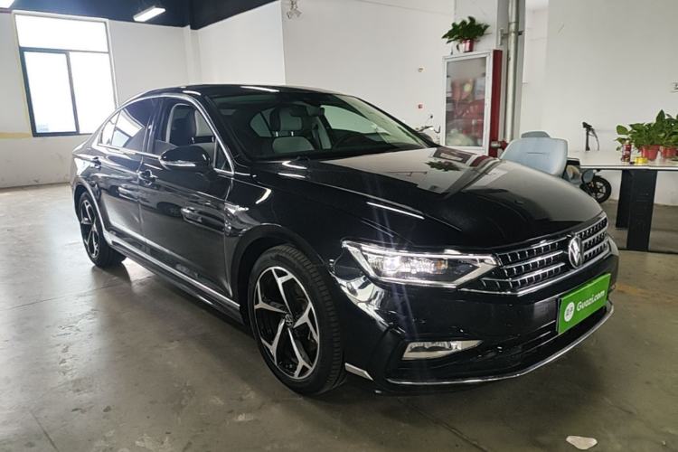 Used Volkswagen Magotan 2023 2 Million Units Commemorative Edition 330TSI DSG Luxury Version