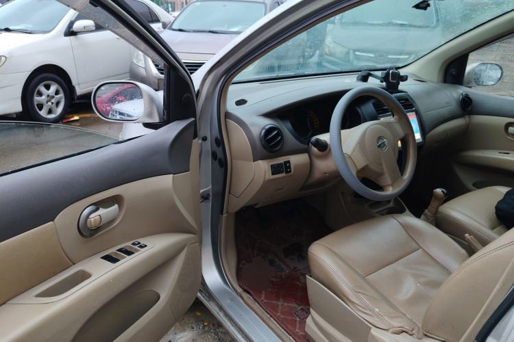 Used Nissan Livina 2007 1.6L Manual All-Around Version Driver Seat