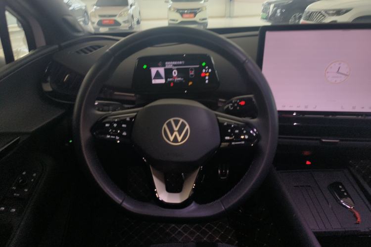 Used Volkswagen ID.UNYX 2024 Pro Long-Range Version

