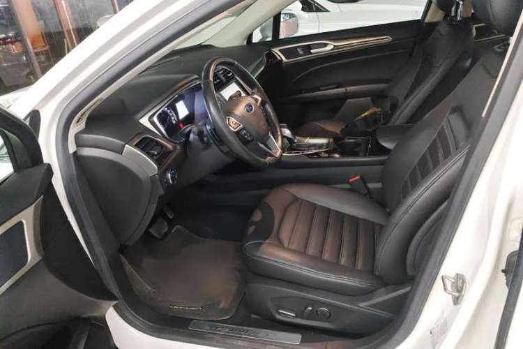 Used Ford Mondeo 2013 2.0L GTDi 200 Luxury Model
