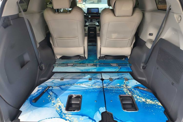 Used Toyota Granvia 2023 2.5L Hybrid Comfort Edition Trunk