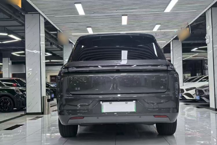 Used Li Auto L8 2023 Pro Model Exterior 4