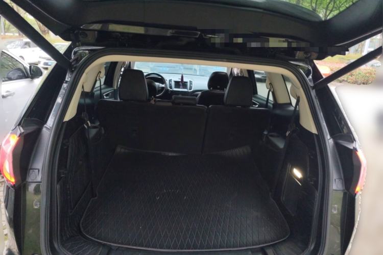 Used Ford Edge 2016 EcoBoost 245 Four-Wheel Drive Titanium 7-Seater Trunk