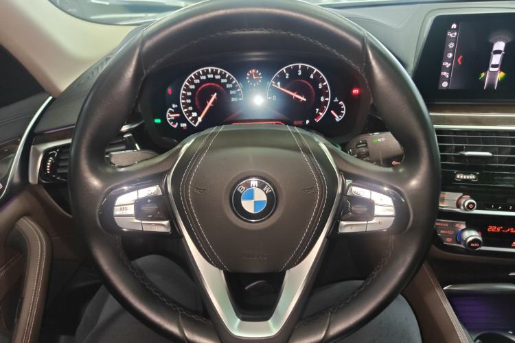 Used BMW 5 Series 2019 525Li Luxury Package