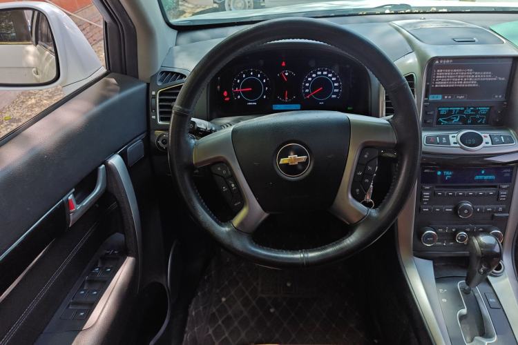 Used Chevrolet Captiva 2014 2.4L 4x4 Flagship Edition 7 Seats