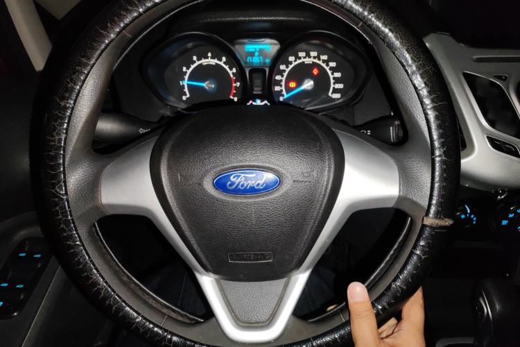 Used Ford EcoSport 2013 1.5L Automatic Fashion Model