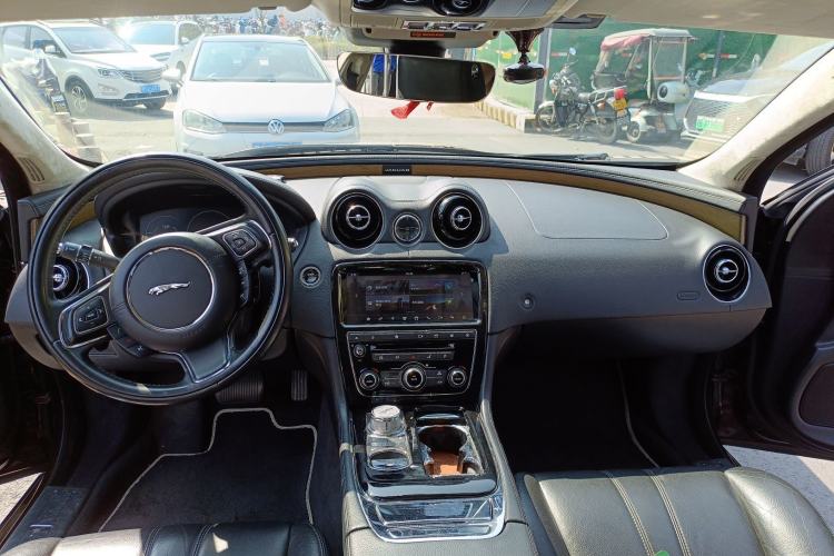 Used Jaguar XJ 2018 XJL 3.0 SC Two-Wheel-Drive Elegant Business Edition
