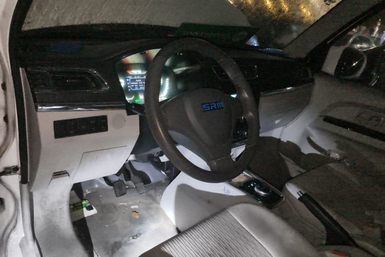 Used Shenzhou DST 5 2020 Pure Electric Van Center Console