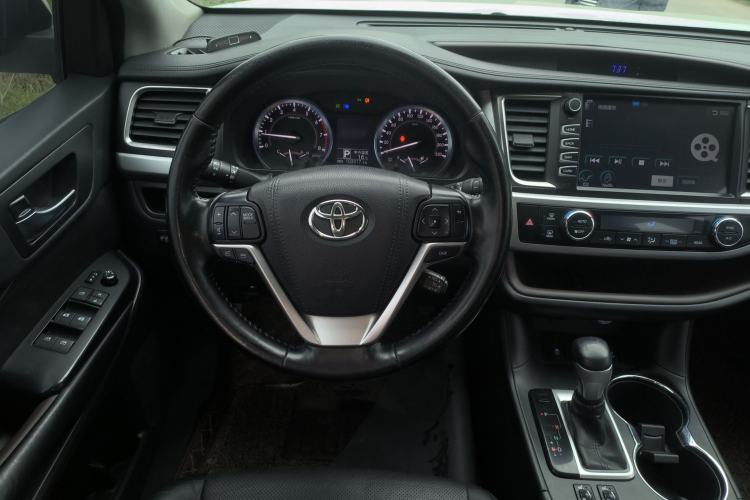 Used Toyota Highlander 2015 2.0T Four-Wheel Drive Luxury Edition 7-Seater