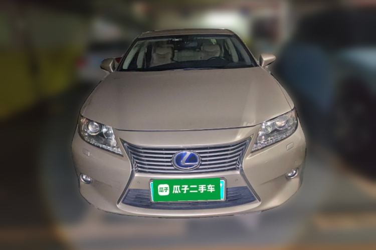 Used Lexus ES 2013 300h Elite Edition