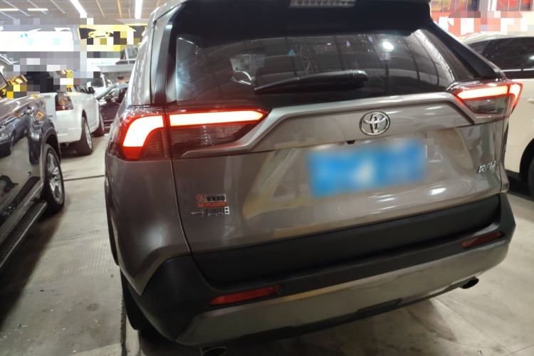 Used Toyota RAV4 2020 2.0L CVT Two-Wheel Drive Fashion Edition
