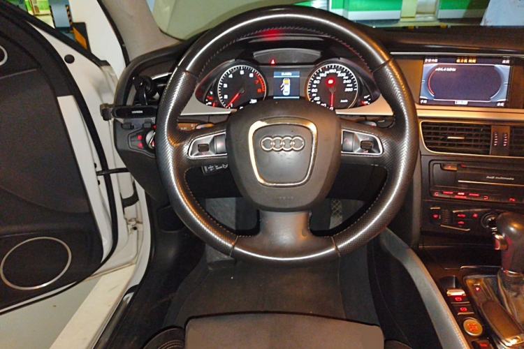 Used Audi A4L 2011 2.0 TFSI Sport Edition
