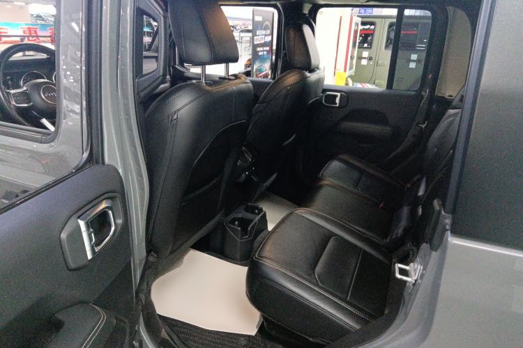 Used Jeep Gladiator 2022 3.6L Pioneer Edition
