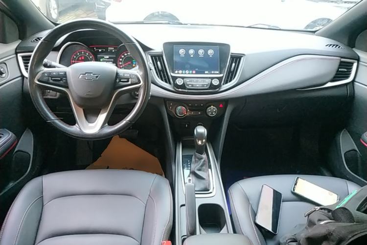 Used Chevrolet Monza 2022 Light Hybrid RS 330T Automatic Comfort Edition Center Console