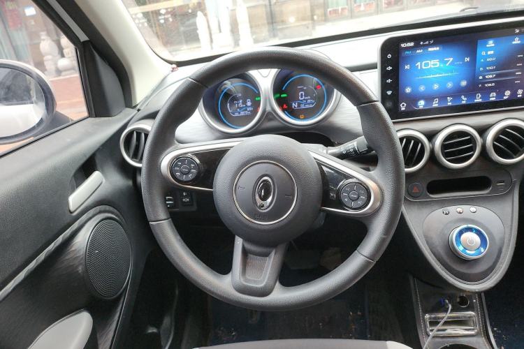 Used ORA Black Cat 2021 351 km Luxury Version Steering Wheel