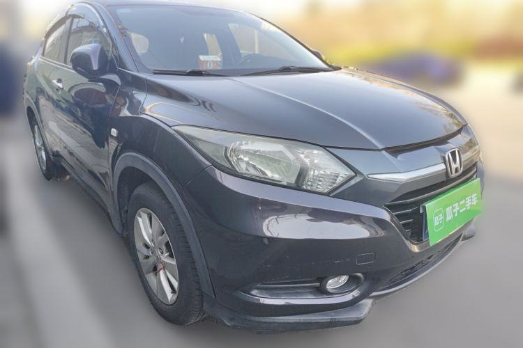 Used Honda Vezel 2017 1.5L CVT 2WD Comfort Model Front Right 45 Deg