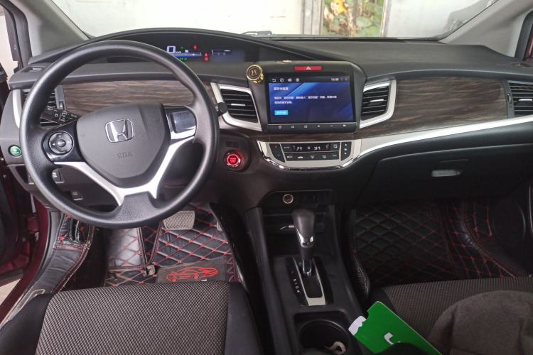 Used Honda Jade 2017 1.8L automatic Comfort version 5 seats
