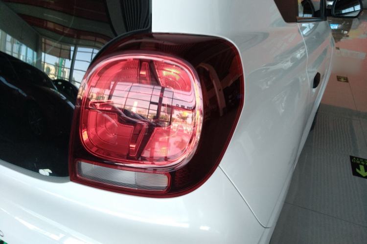 Used Roewe Clever 2021 302 km New Four-Seater Super-Efficient Version