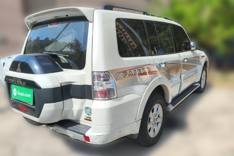 Used Mitsubishi Pajero 2020 Collection Edition 3.0L Automatic Prestige Off-Road Version
