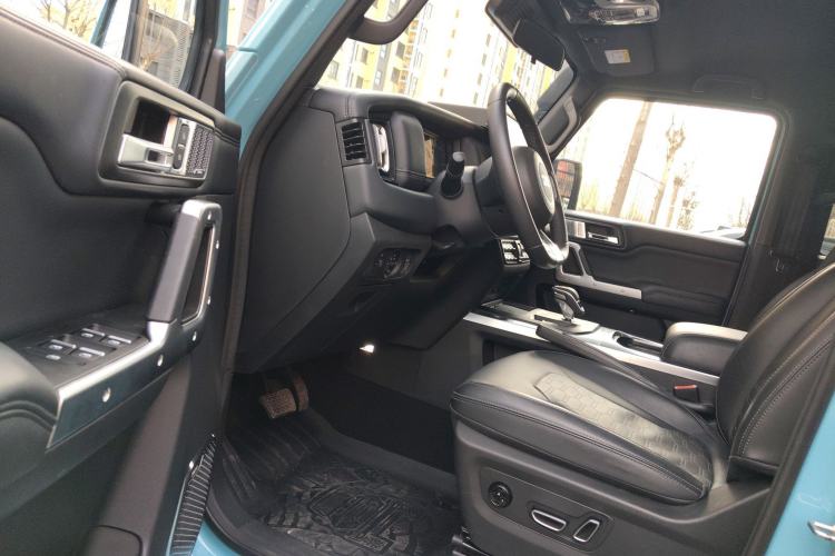 Used 212 T01 2025 2.0T Changfeng
