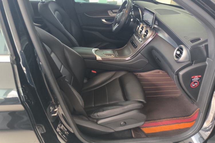 Used Mercedes-Benz GLC 2021 GLC 260 L 4MATIC Luxury Model Right Front Seat