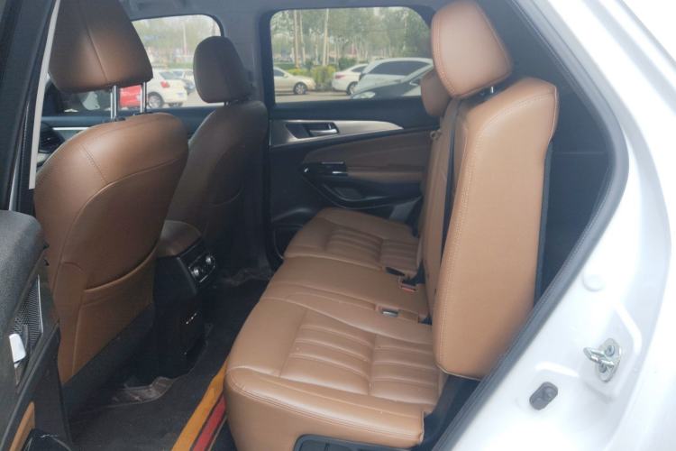 Used CHANGAN CS95 2017 2.0T Two-Wheel Drive Zhituo Edition Left Rear Seat