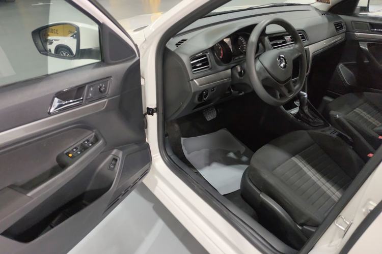 Used Volkswagen Lavida 2019 Lavida Start 1.5L Automatic Trendy Version China VI Standard