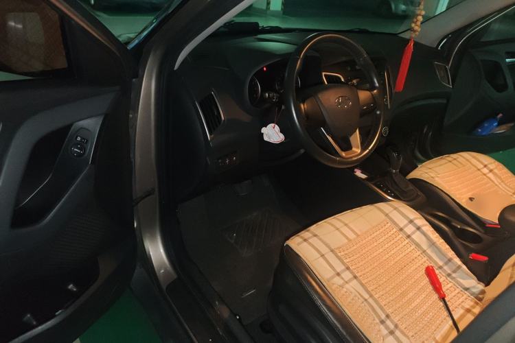 Used Hyundai ix25 2015 1.6L Automatic Two-Wheel Drive Smart GLS Trim
