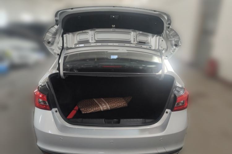 Used Chery Arrizo 5 2024 Edition People's Benefit Version 1.5L Manual Fashion Model
