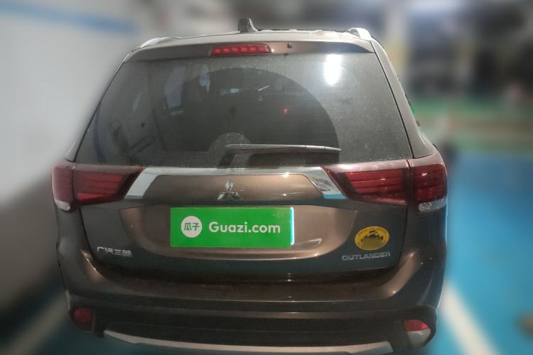 Used Mitsubishi Outlander 2018 2.0L Two-Wheel Drive Glory Edition 5 Seats