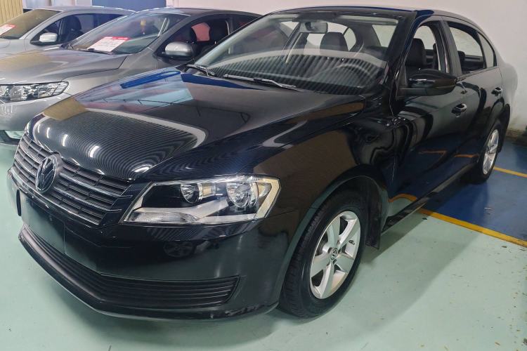 Used Volkswagen Lavida 2013 Revised Classic 1.6L Automatic Fashion Edition