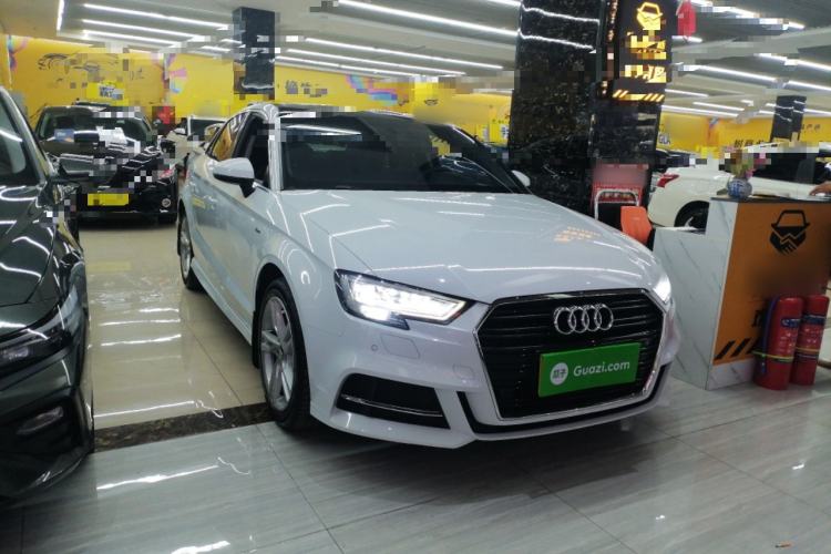 Used Audi A3 2019 Limousine 35 TFSI Fashion Edition China V standard
