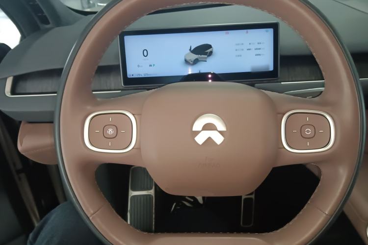 Used Nio ES8 2023 75 kWh Executive Edition
