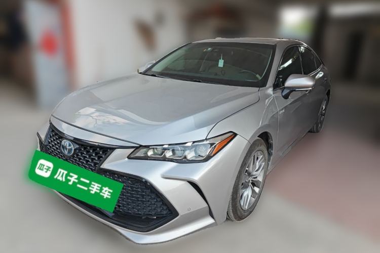 Used Toyota Avalon 2019 Dual-Engine 2.5L Luxury Edition China VI Standard