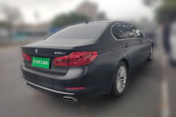 Used BMW 5 Series 2019 525Li Luxury Package Rear Right 45 Deg