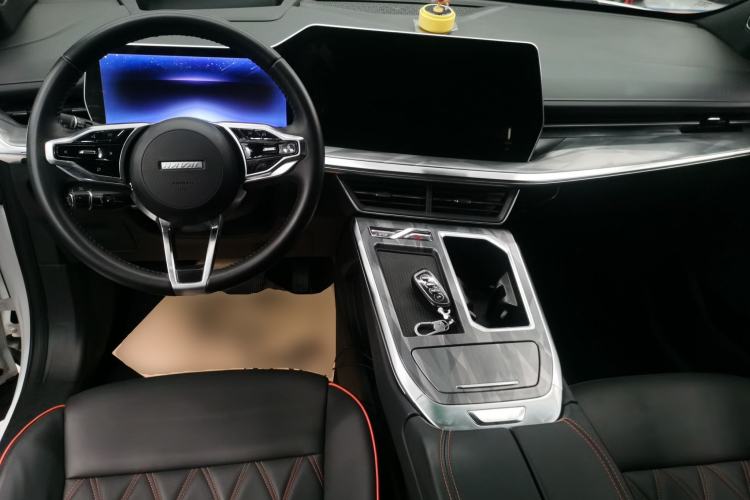 Used Haval XY 2022 1.5T Smart Edition Center Console