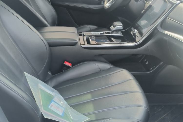 Used Roewe RX5 MAX 2019 300TGI Automatic 4G Connect Luxury Edition Interior 1