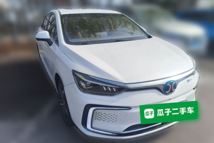 Used BAIC Beijing EU5 2018 R500 Smart Edition Front Right 45 Deg