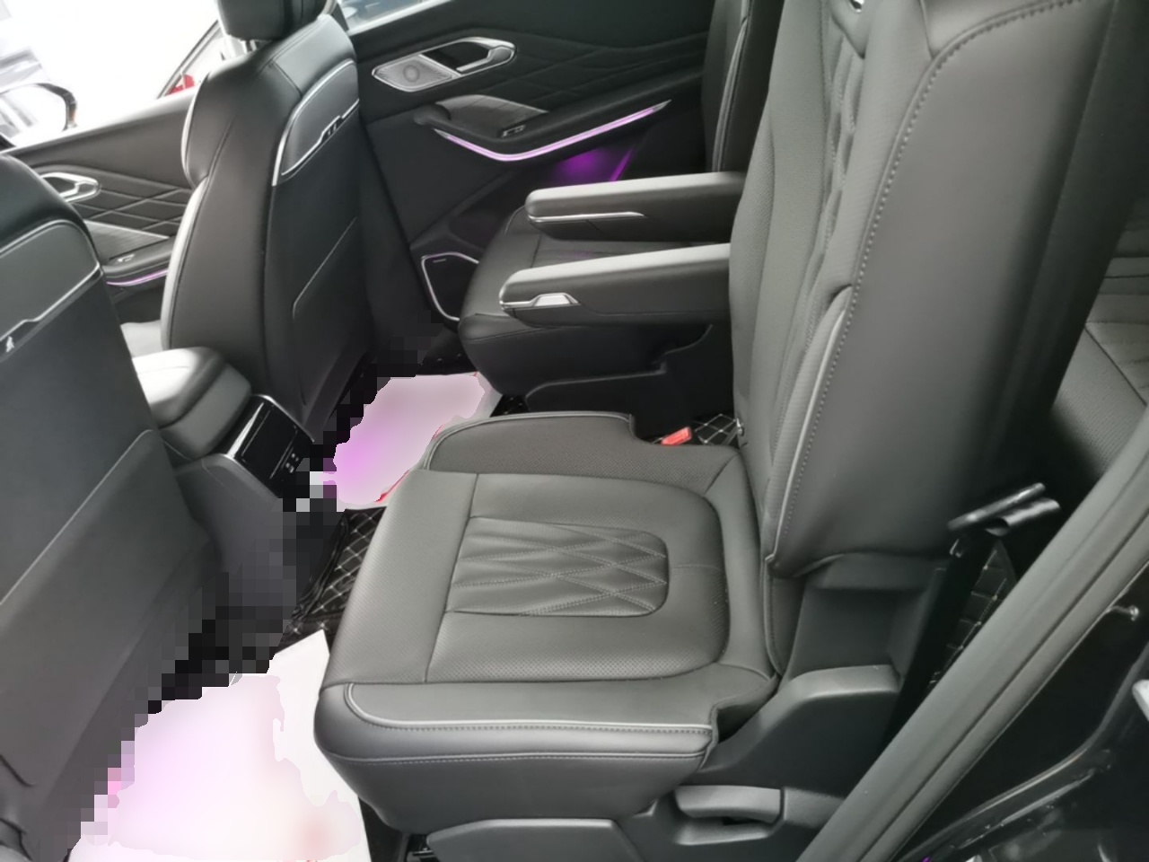Hongqi HS7 PHEV 2024 2.0T PHEV Four-Wheel Drive Flagship Edition 6 Seats — снимка 20