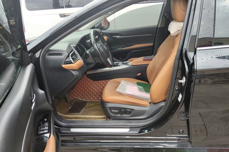 Used Toyota Camry 2019 Revised Version Dual-Engine 2.5 HG Luxury Edition Left Front Seat