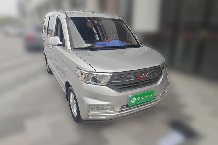 Used Wuling Hongguang V 2022 1.5L Enjoy Edition Electric-Powered LAR Front Right 45 Deg