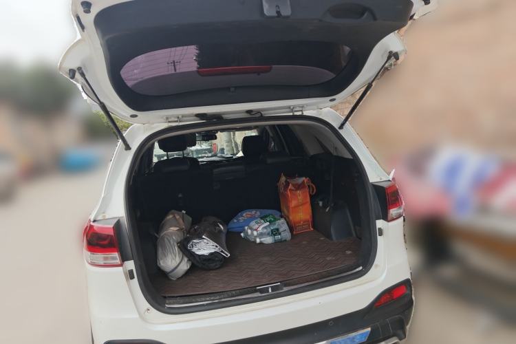 Used Kia Sorento 2015 Sorento L 2.4L Gasoline 4WD Elite Edition 7 Seats China IV Standard
