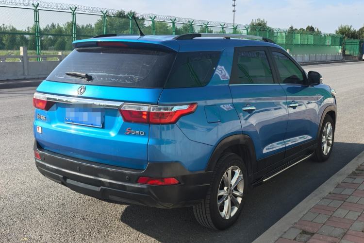 Used Dongfeng Fengon S560 2018 1.8L CVT Elite Model 7 Seats
