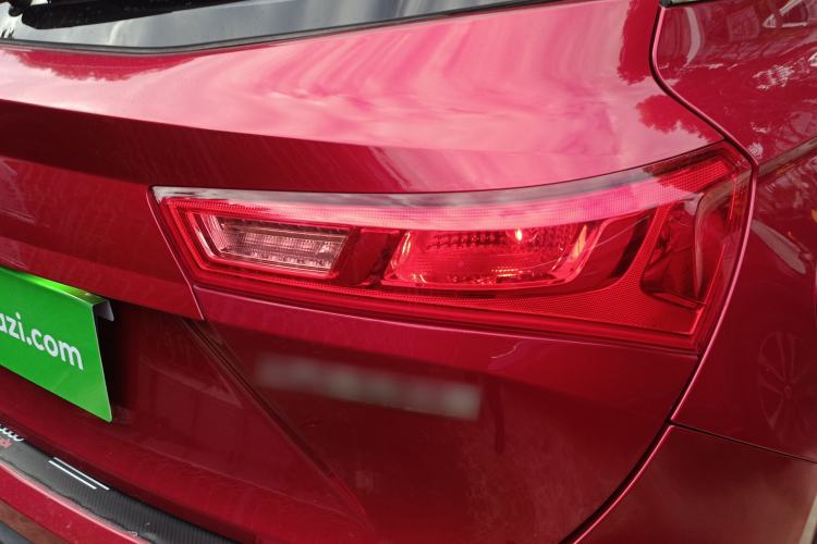 Used Baojun 530 2021 Global Car Anniversary Edition 1.5T Manual Prestige Model 7 Seats
