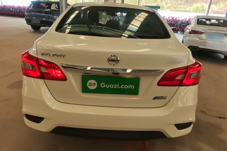 Used Nissan Sylphy 2019 1.6XV CVT Smart Connect Luxury Edition China VI Standard Rear