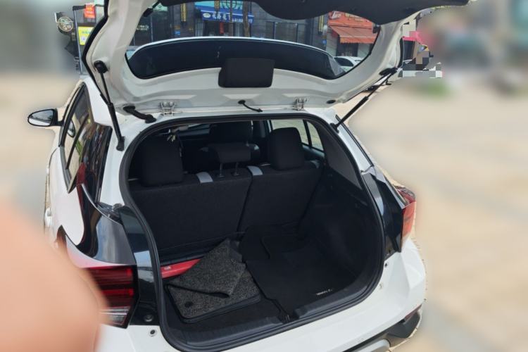 Used Toyota YARiS L Zhi Xuan 2021 X-Trail 1.5L CVT Leading Edition
