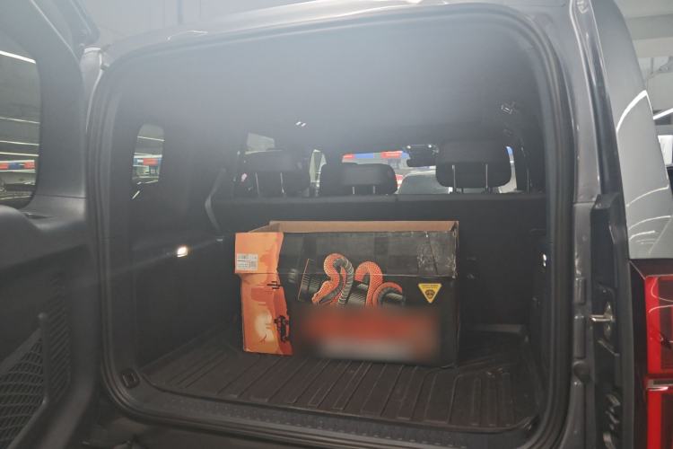 Used Formula Leopard 5 2023 Explore Edition
