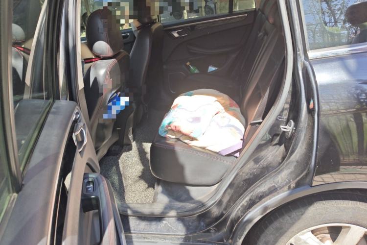 Used Zotye Domy X5 2015 1.5T Manual Luxury Version China IV Standard Left Rear Seat