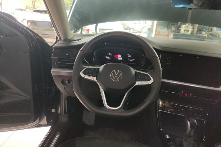 Used Volkswagen Passat 2025 Outstanding Model 380TSI Starry Dragon Glorious Edition
